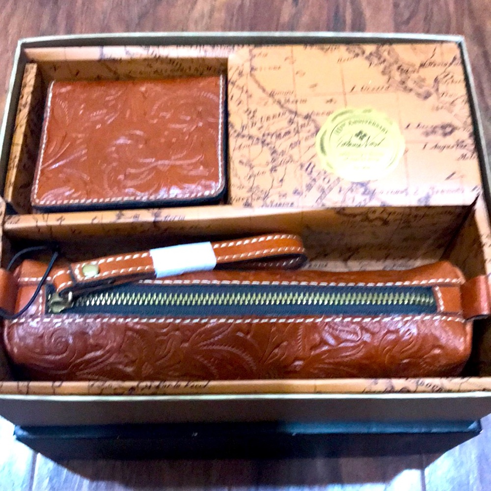 Patricia Nash Leather Wallet & Clutch Set - Picture 3 of 12